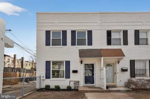 Exterior - 777 18th St NE, Washington, DC 20002 photo 1 of 5