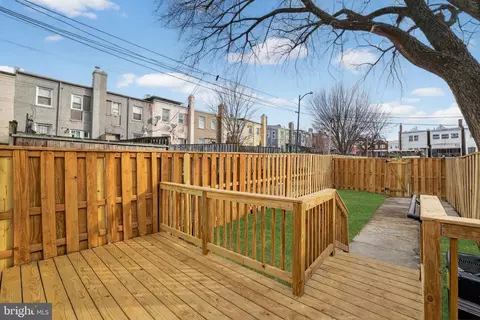 Exterior - 777 18th St NE, Washington, DC 20002 photo 3 of 5