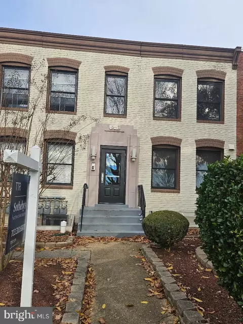302 Oklahoma Ave NE #102, Washington, DC 20002