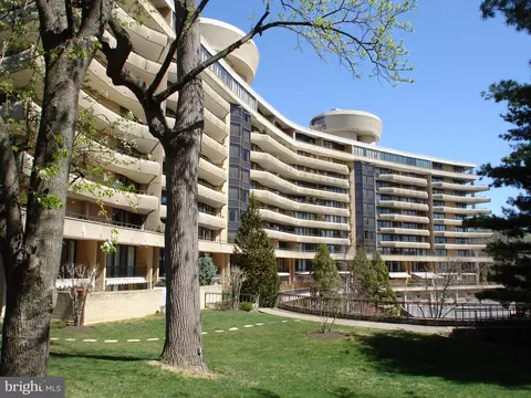 4200 NW Massachusetts Ave NW #313, Washington, DC 20016