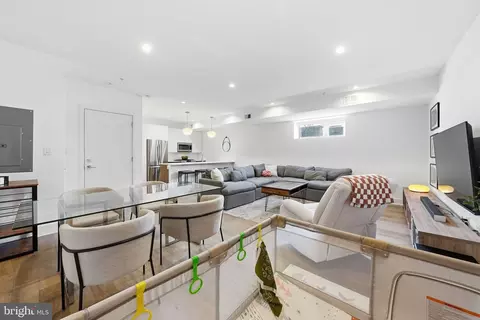 826 Upshur St NW #2, Washington, DC 20011