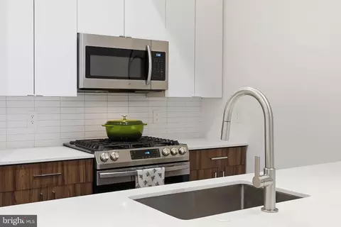826 Upshur St NW #2, Washington, DC 20011