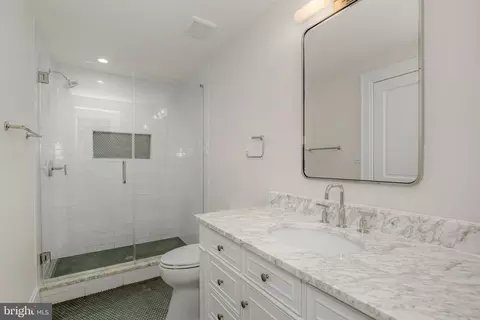 2710 36th St NW, Washington, DC 20007 photo 20