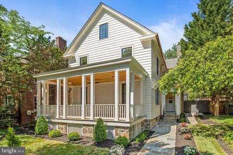 2710 36th St NW, Washington, DC 20007 photo 3