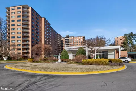 4201 Cathedral Ave NW #601E, Washington, DC 20016