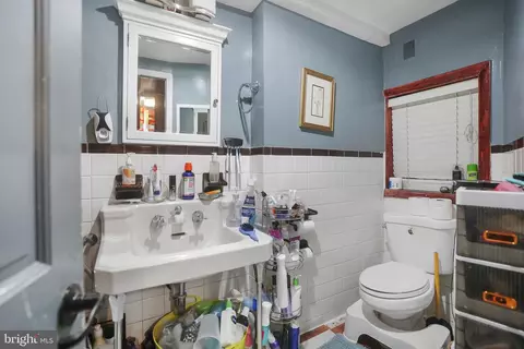 222 Upshur St NW, Washington, DC 20011 photo 9