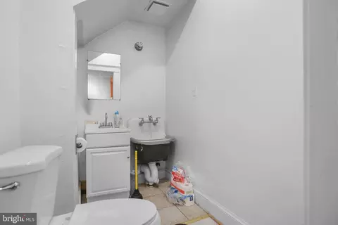 222 Upshur St NW, Washington, DC 20011 photo 42