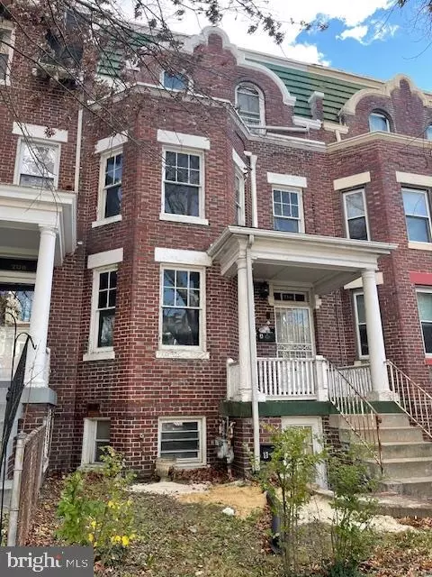 710 Rock Creek Church Rd NW, Washington, DC 20010