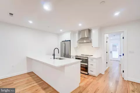 Kitchen - 2910 18th St NW, Washington, DC 20009 photo 4 of 5