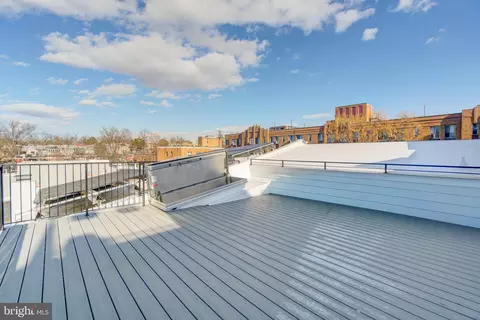 Exterior - 2910 18th St NW, Washington, DC 20009 photo 3 of 5