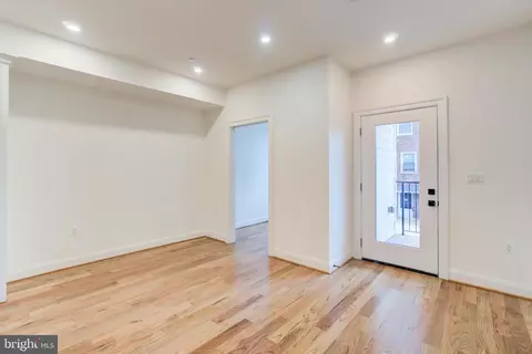 Living - 2910 18th St NW, Washington, DC 20009 photo 4 of 12