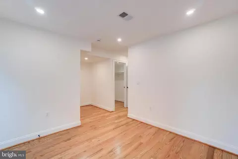 Bedroom - 2910 18th St NW, Washington, DC 20009 photo 6 of 6