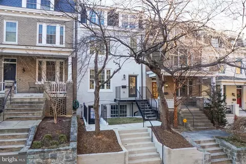 Exterior - 2910 18th St NW, Washington, DC 20009 photo 2 of 5