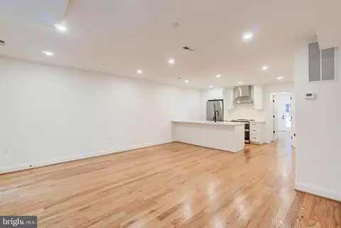 Living - 2910 18th St NW, Washington, DC 20009 photo 9 of 12