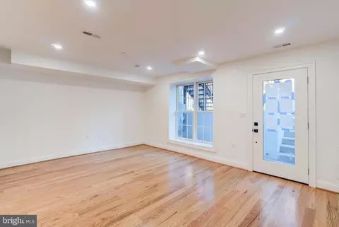 Living - 2910 18th St NW, Washington, DC 20009 photo 6 of 12