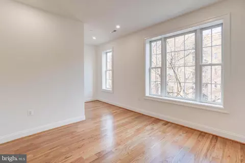 Living - 2910 18th St NW, Washington, DC 20009 photo 5 of 12