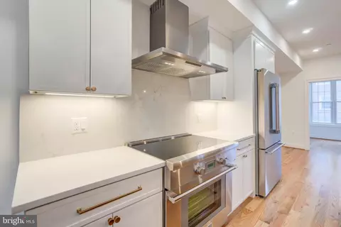 Kitchen - 2910 18th St NW, Washington, DC 20009 photo 3 of 5
