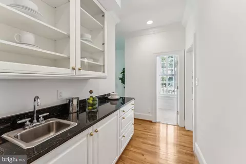 Entry Way - 4819 Kemble Pl NW, Washington, DC 20007 photo 4 of 4