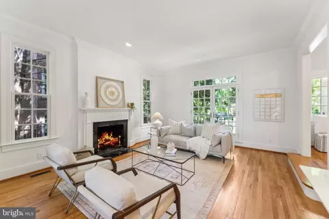 Living - 4819 Kemble Pl NW, Washington, DC 20007 photo 2 of 7