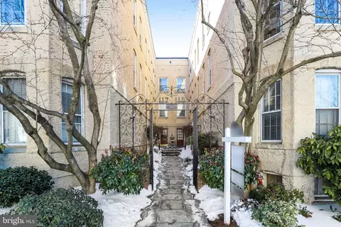 115 E Street St SE #302, Washington, DC 20003