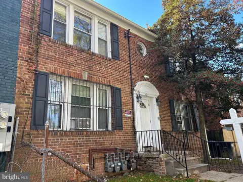 331 Parkland Pl SE, Washington, DC 20032