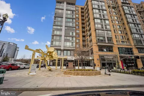 Exterior - 616 E Nw NW #1150, Washington, DC 20004 photo 8 of 13