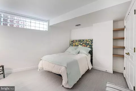Bedroom - 616 E Nw NW #1150, Washington, DC 20004 photo 1 of 5