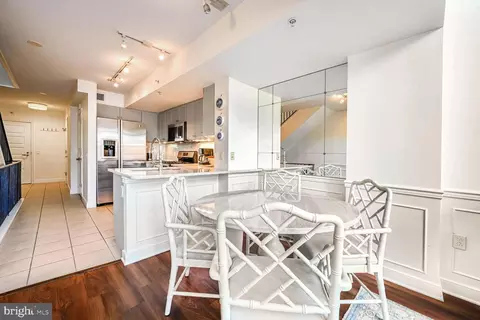 Dining - 616 E Nw NW #1150, Washington, DC 20004 photo 1 of 1