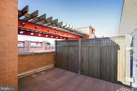 Exterior - 616 E Nw NW #1150, Washington, DC 20004 photo 1 of 13
