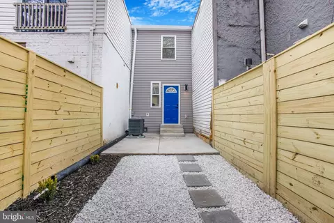 Exterior - 702 19th St NE, Washington, DC 20002 photo 6 of 7