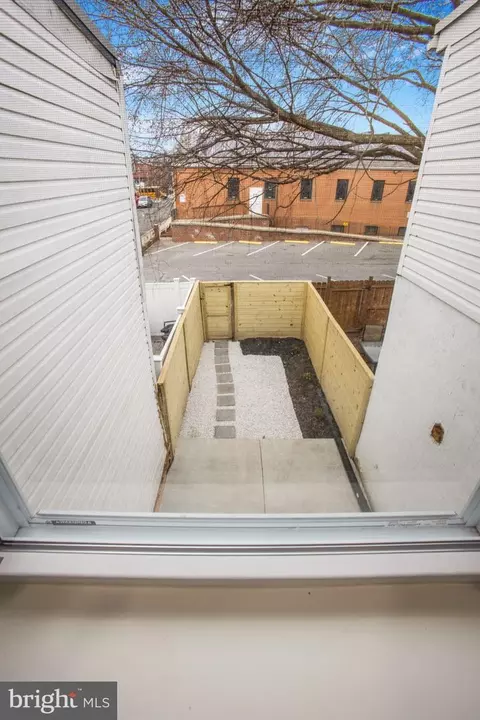 Exterior - 702 19th St NE, Washington, DC 20002 photo 2 of 7