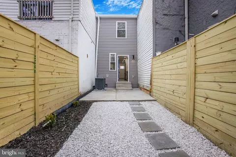 Exterior - 702 19th St NE, Washington, DC 20002 photo 4 of 7