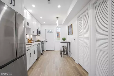 Entry Way - 702 19th St NE, Washington, DC 20002 photo 3 of 12