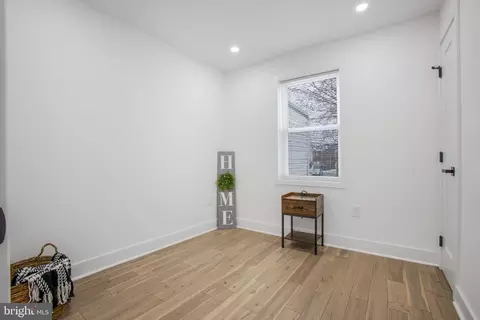 Entry Way - 702 19th St NE, Washington, DC 20002 photo 7 of 12