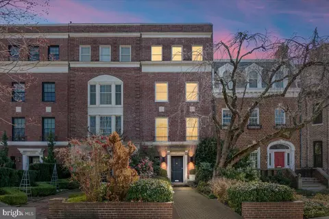 2210 Wyoming Ave NW, Washington, DC 20008