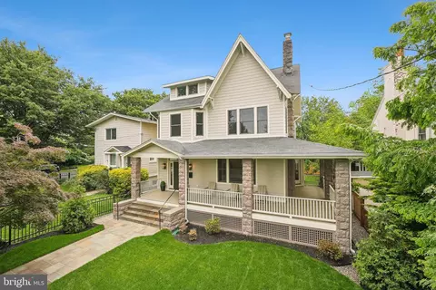 5115 42nd St NW, Washington, DC 20016