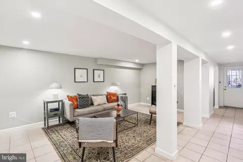 2306 38th St NW, Washington, DC 20007 photo 24