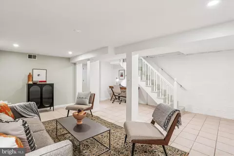 2306 38th St NW, Washington, DC 20007 photo 23