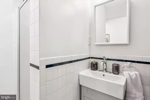 2306 38th St NW, Washington, DC 20007 photo 20