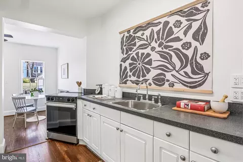 2306 38th St NW, Washington, DC 20007 photo 11