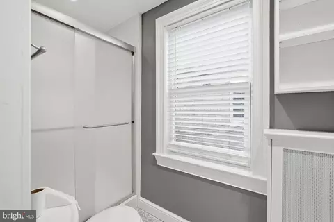 613 G St SE, Washington, DC 20003 photo 39