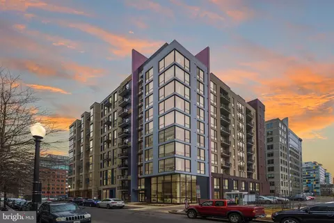37 L St SE #803, Washington, DC 20003