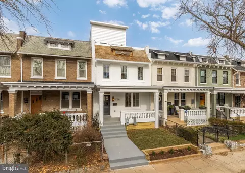 1706 Bay St SE, Washington, DC 20003