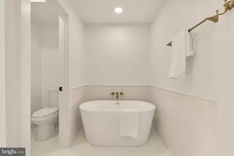 Bath - 1706 Bay St SE, Washington, DC 20003 photo 6 of 10