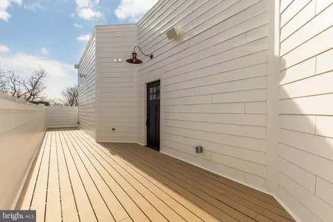 Exterior - 1706 Bay St SE, Washington, DC 20003 photo 3 of 4