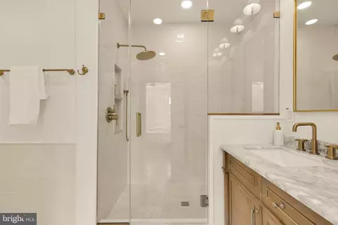 Bath - 1706 Bay St SE, Washington, DC 20003 photo 5 of 10