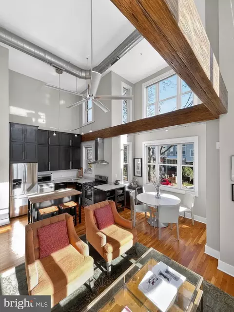 257 15th St SE #B, Washington, DC 20003 photo 6