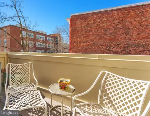 257 15th St SE #B, Washington, DC 20003 photo 31