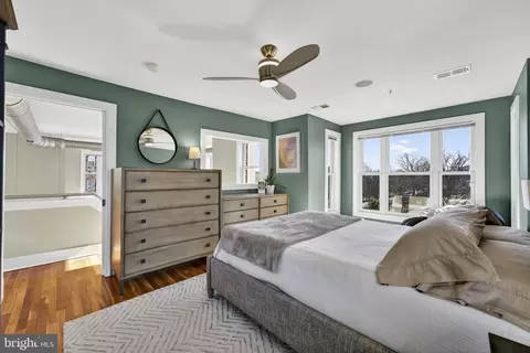 257 15th St SE #B, Washington, DC 20003 photo 17