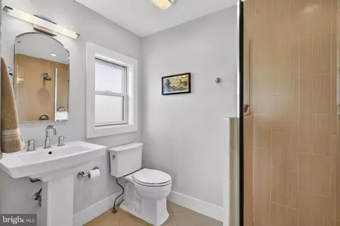 257 15th St SE #B, Washington, DC 20003 photo 21